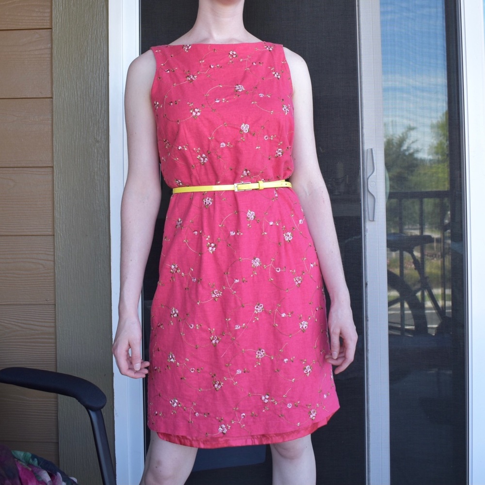 Pink Floral Embroidery Sleeveless Dress